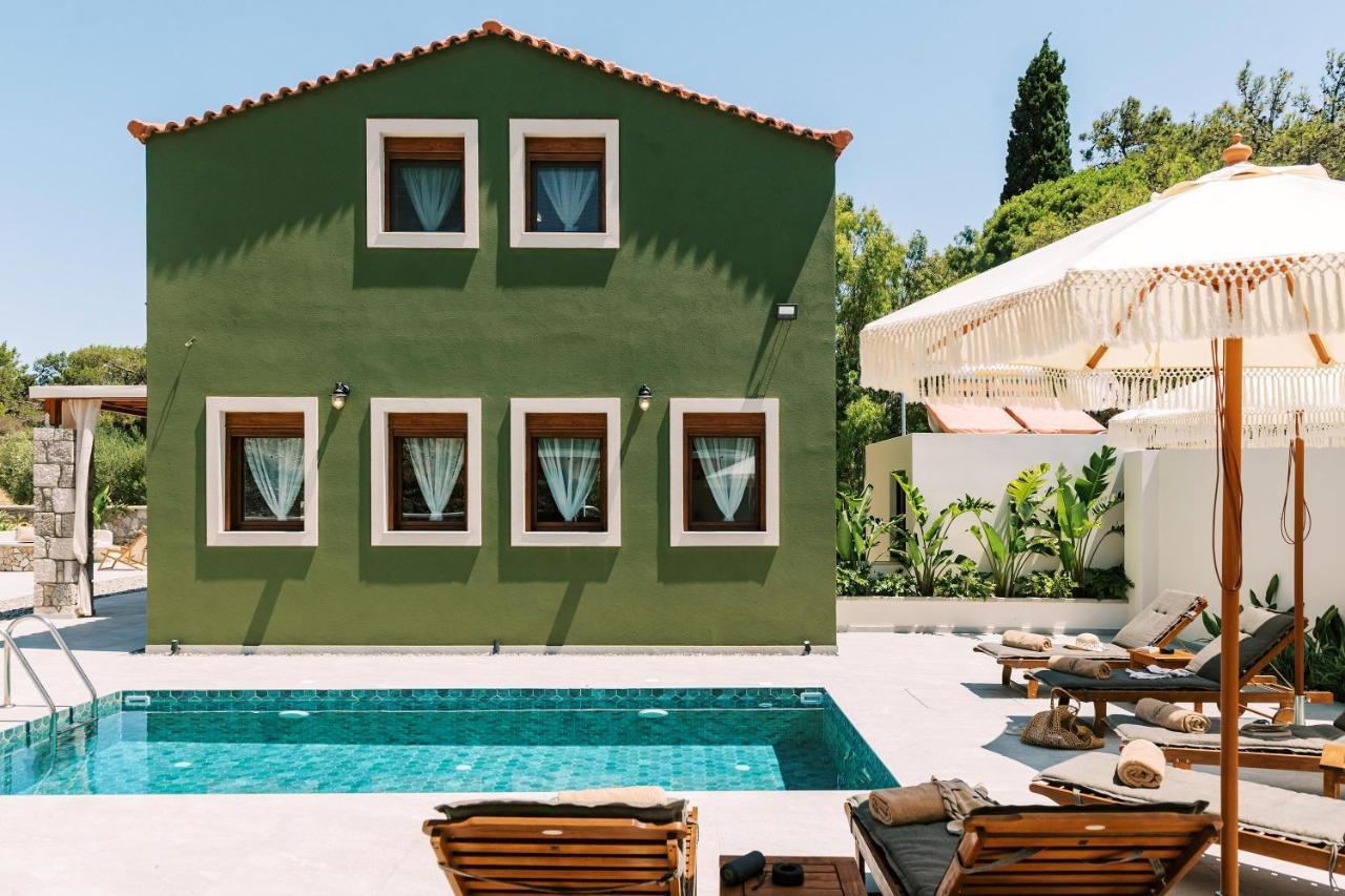 Vilă Stavlos Luxury Stone House *
